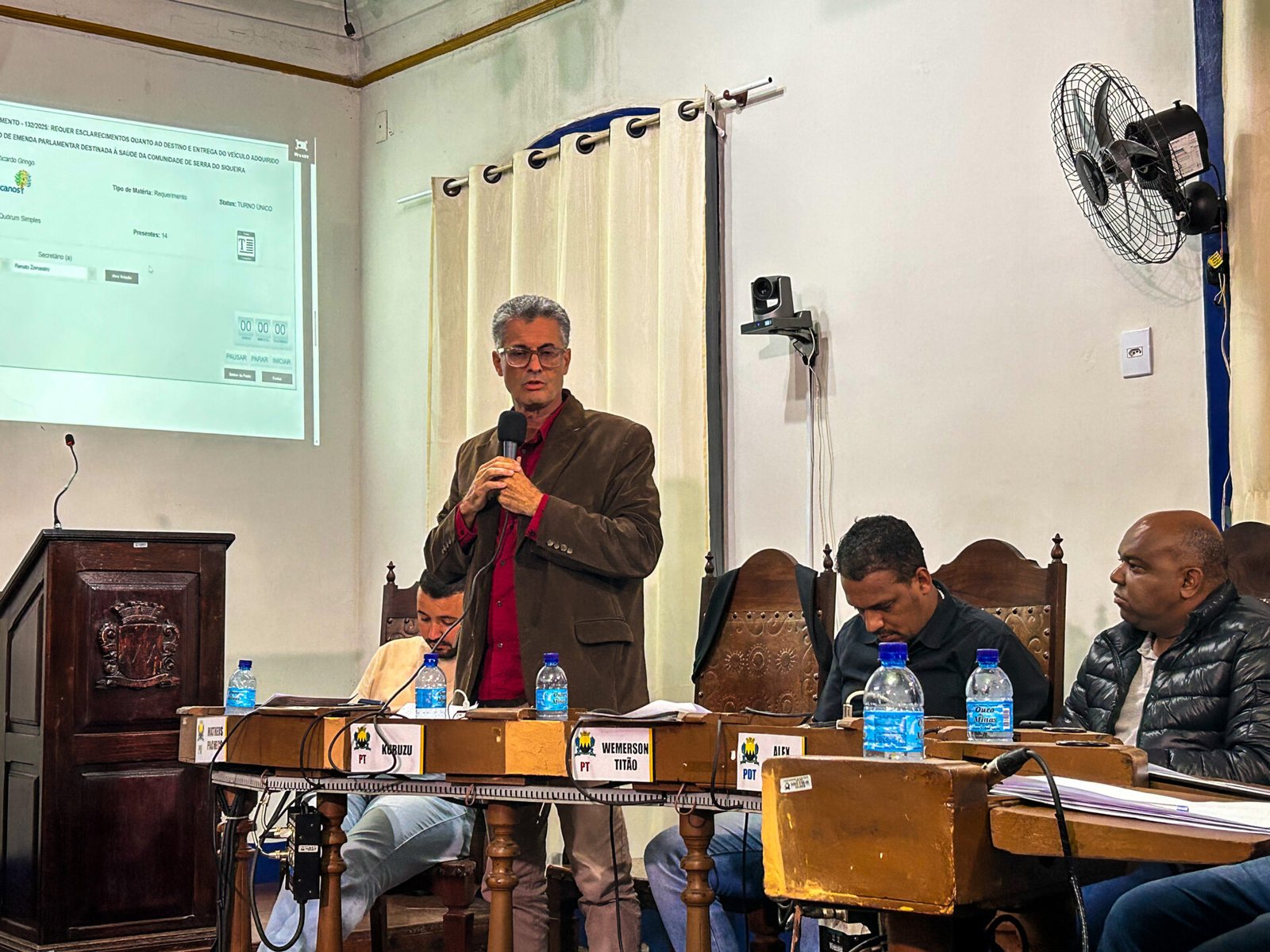 Vereador Kuruzu comenta manifestação por moradia em Ouro Preto