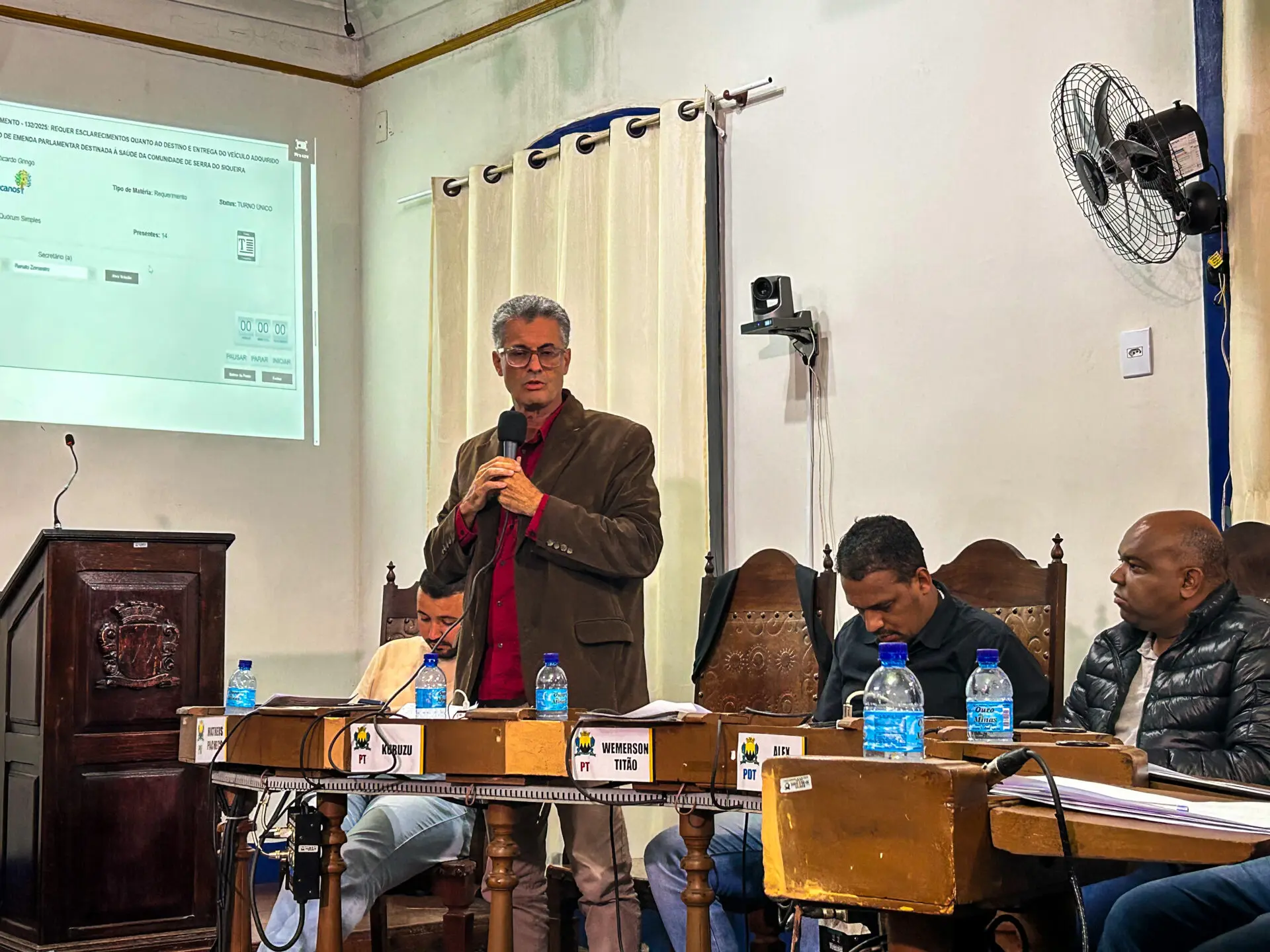 Vereador Kuruzu comenta manifestação por moradia em Ouro Preto