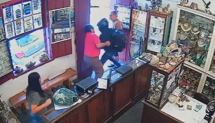Veja vídeo do assalto à joalheria em Ouro Preto
