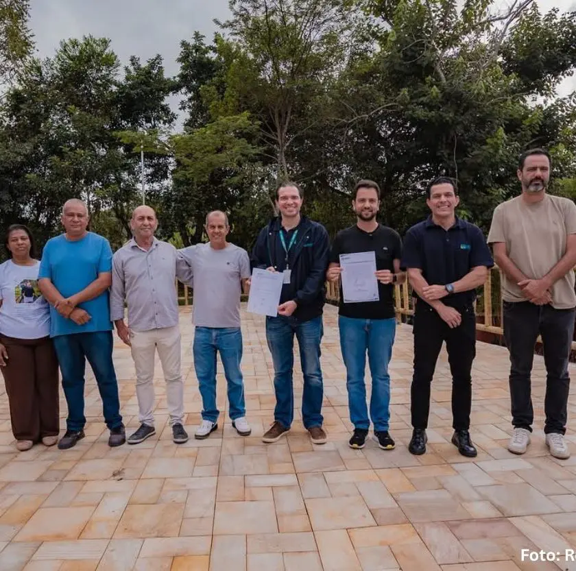 Inaugurada Praça Vaninha em Camargos, distrito de Mariana