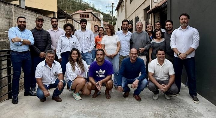 A Prefeitura de Mariana entregou nesta quarta-feira (14) as obras de infraestrutura realizadas na Travessa Senador Bawden