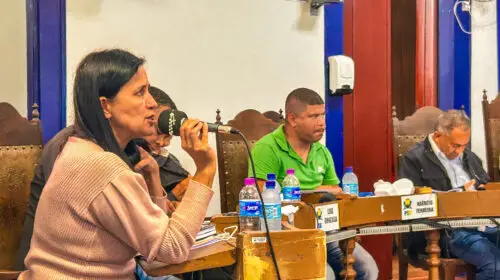 Vereadora cobra ampliação do acesso a próteses dentárias em Ouro Preto