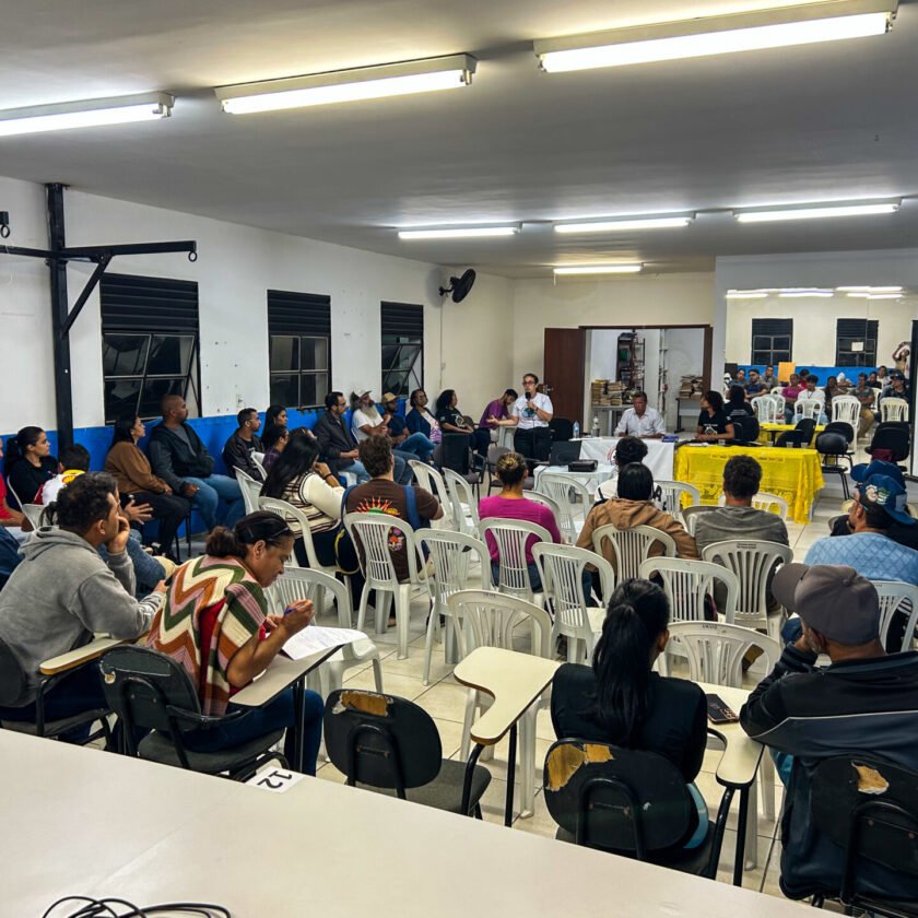 Comerciantes de Mariana debatem impactos da duplicação da BR-356