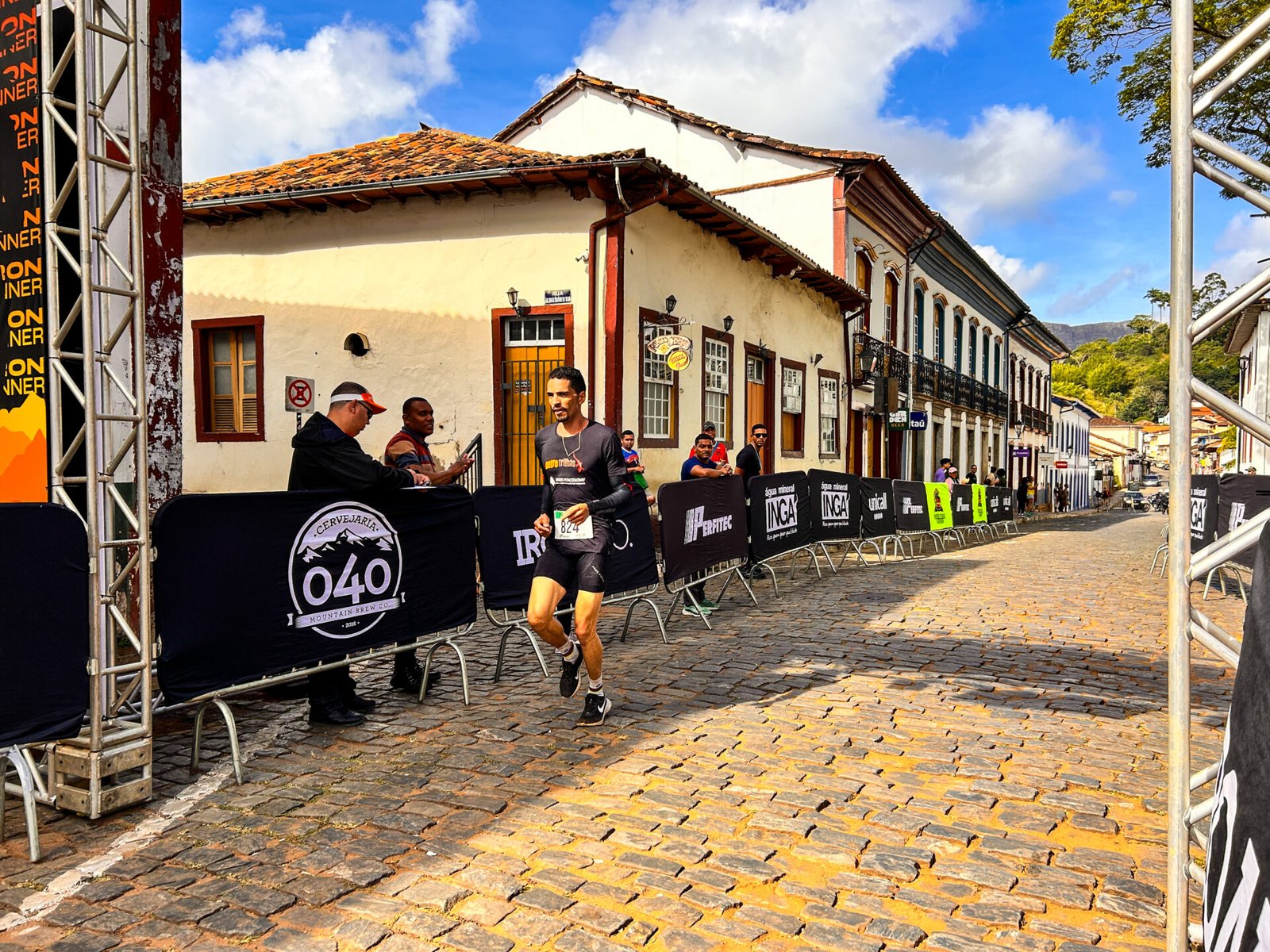Iron Runner Brasil 2025 reúne 500 atletas em Mariana