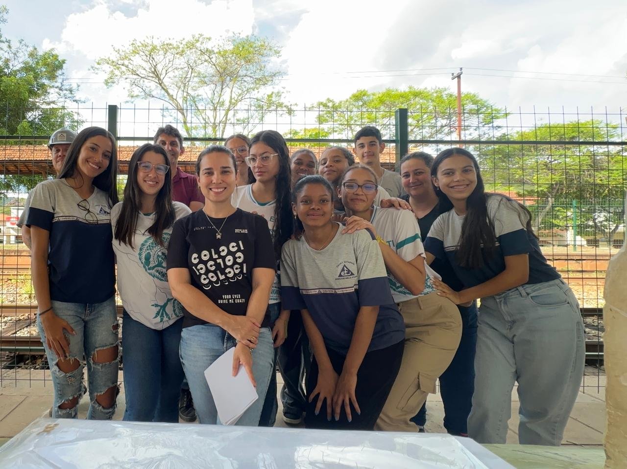 Turma de Segurança do Trabalho aprende na prática em obra de Restauração Ferroviária de Moeda