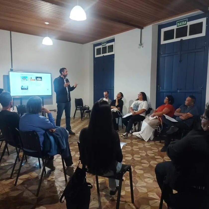 Curso gratuito de capacitação em turismo chega à Região 2 de Ouro Preto