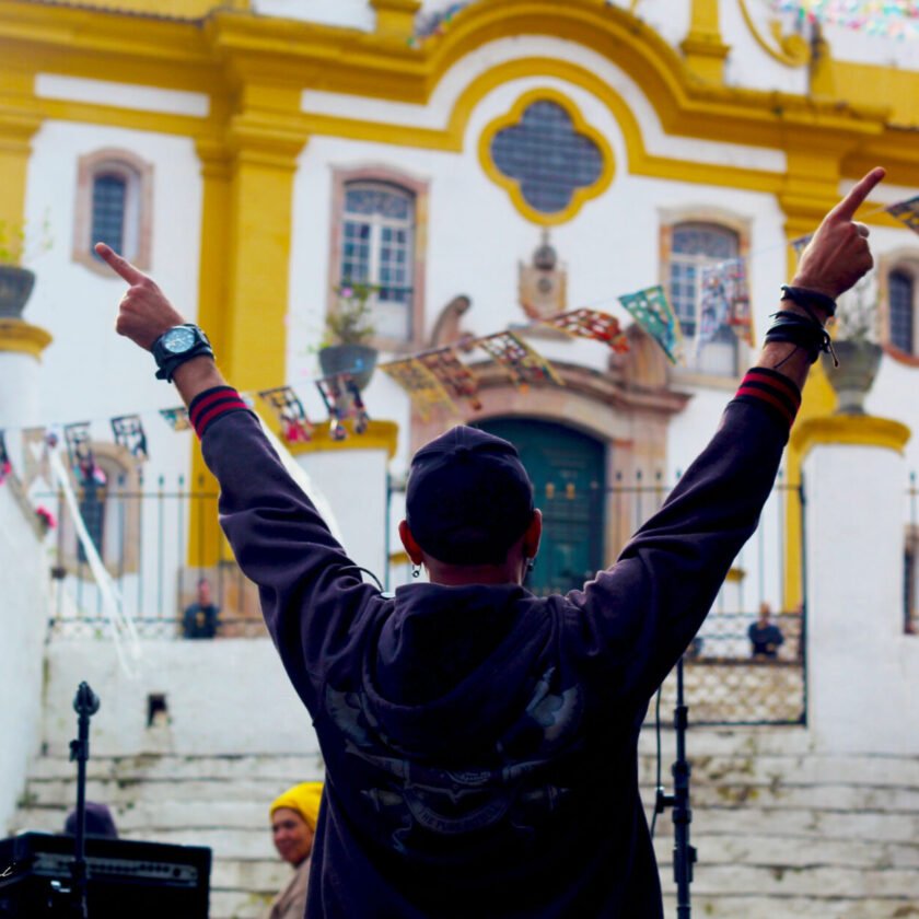 Praça do Antônio Dias recebe ocupação cultural com música, oficinas neste sábado em Ouro Preto