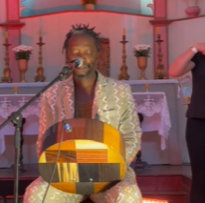 Sérgio Pererê publica nota de repúdio à página que alegou ‘profanação’ em seu show em Ouro Preto