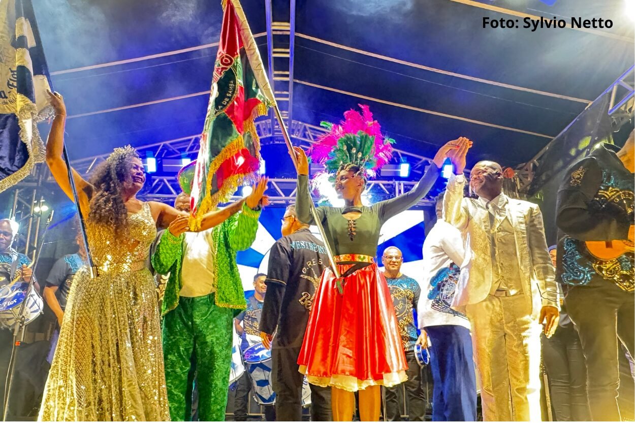 Beija Flor no aniversário da Acadêmicos do São Cristóvão, atual bicampeã do carnaval de Ouro Preto
