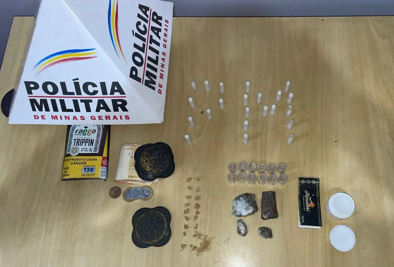 Adolescente é apreendido com crack e cocaína em distrito de Ouro Preto