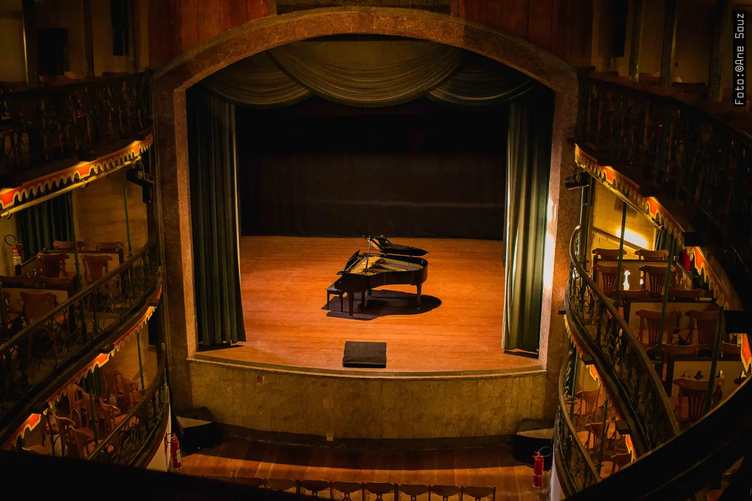 Casa da Ópera completa 255 anos de história em Ouro Preto