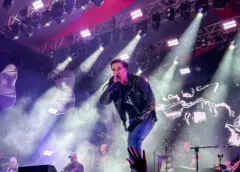 Celebrando os 25 anos do Acústico MTV, Capital Inicial emociona Ouro Preto