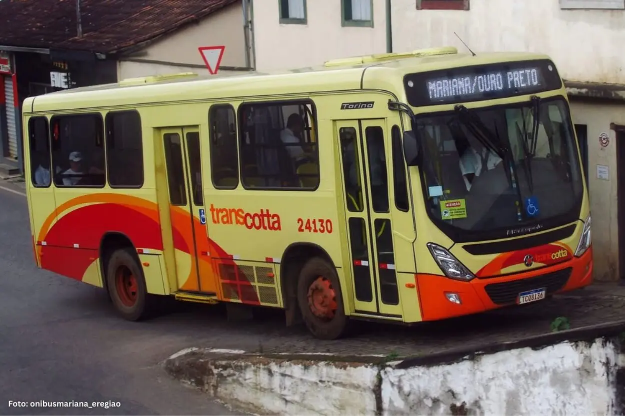 Homem é flagrado em ato obsceno em ônibus de Mariana