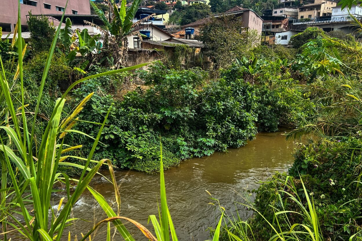 Mariana: Ribeirão do Carmo retorna à normalidade após acidente