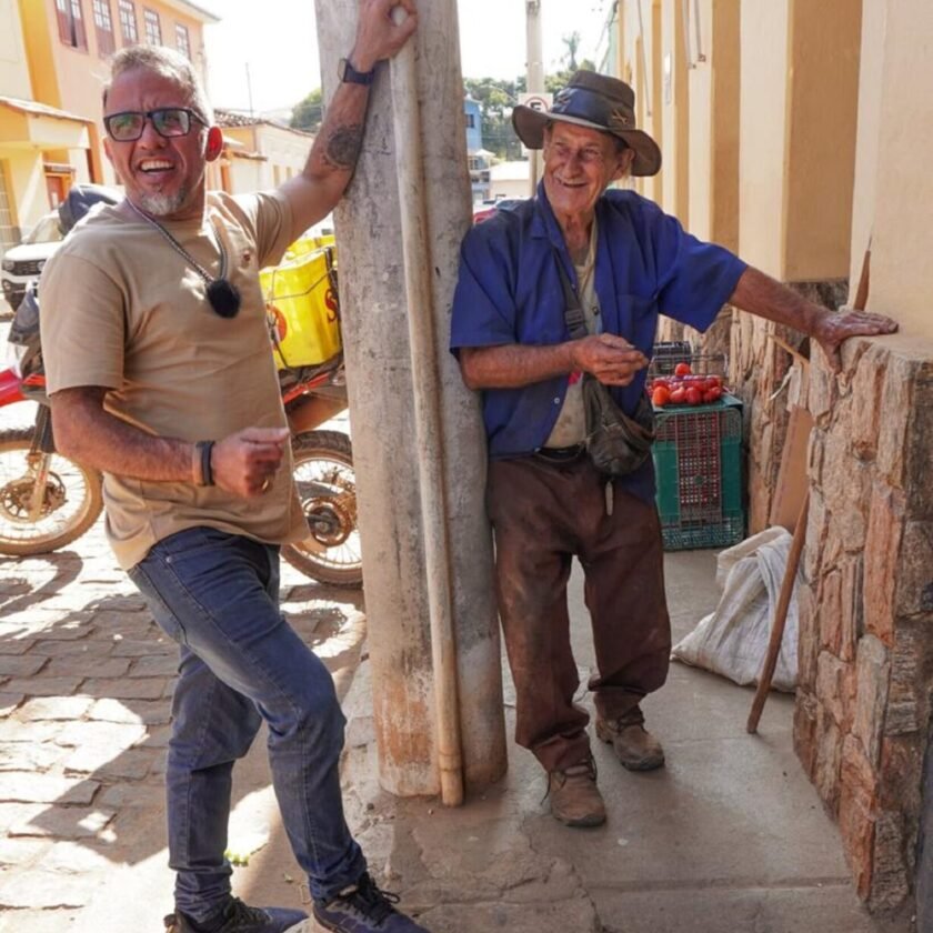 Professor percorre trajeto do rompimento da barragem de Mariana