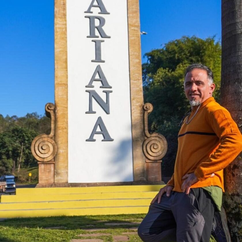 Professor percorre trajeto do rompimento da barragem de Mariana