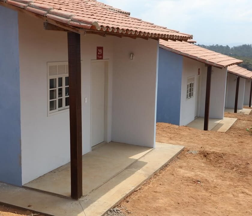 Ouro Preto entrega 20 casas do Programa Um Teto é Tudo
