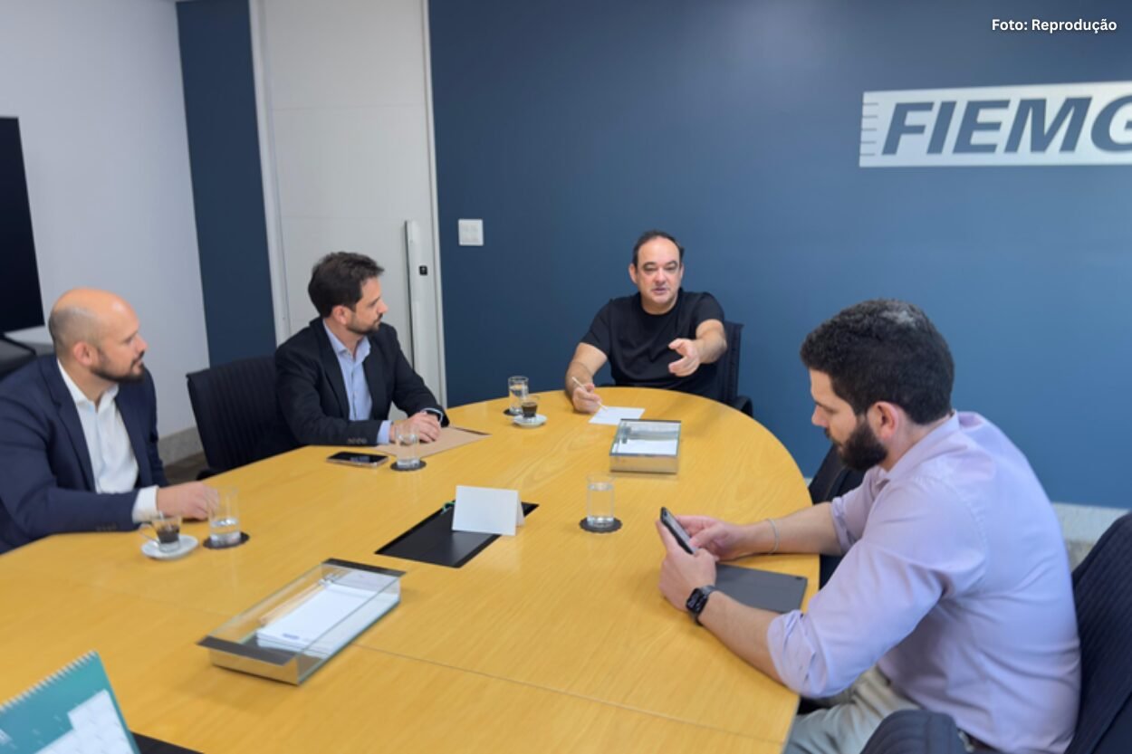 Mariana anuncia investimento de R$ 60 milhões na educação