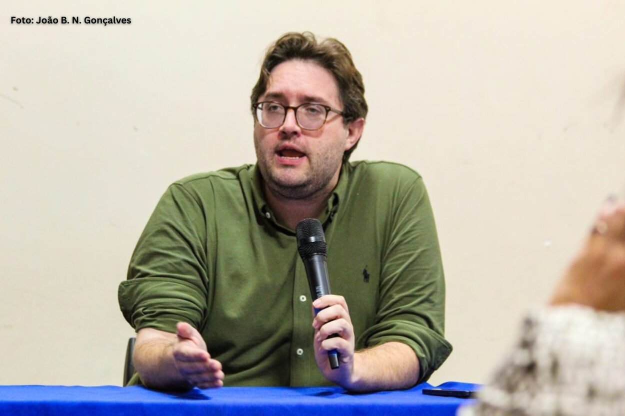 Ex-CEO de escritório que representa vítimas de Mariana deixa empresa