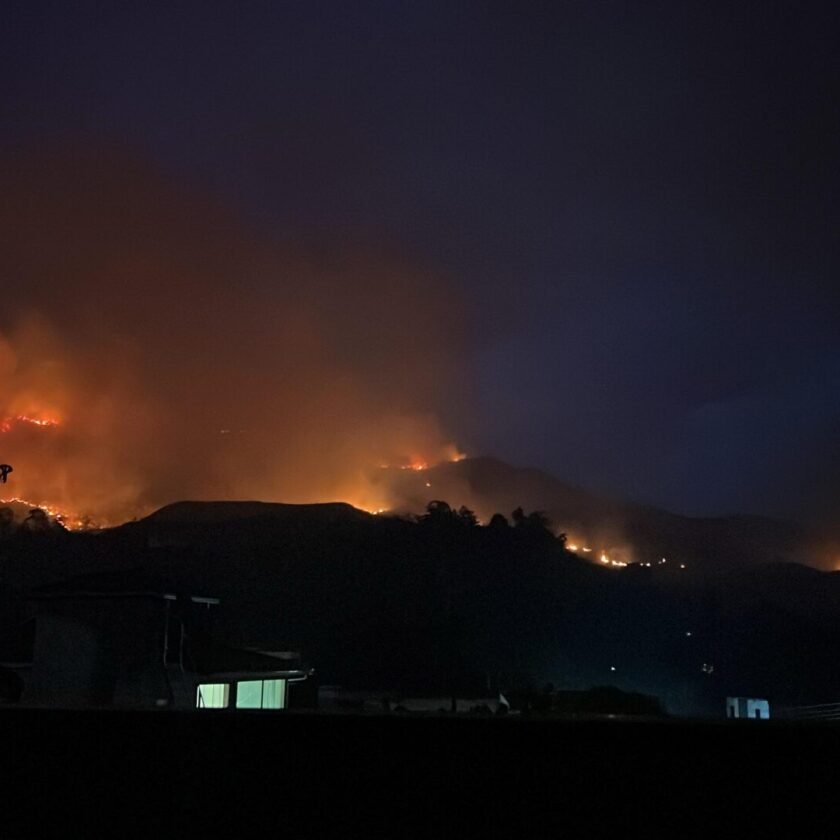 Incêndio entre Mariana e Ouro Preto mobiliza força-tarefa