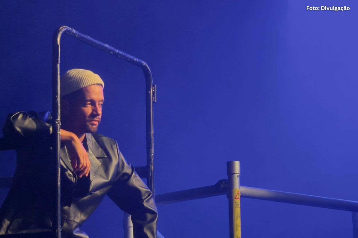 De Mariana para o mundo: Evy celebra nova fase na Austrália com musical ‘Rent’