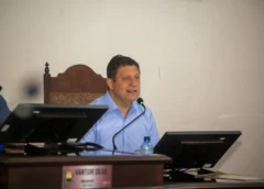 Vereador cobra melhoria da iluminação em quadras de Ouro Preto