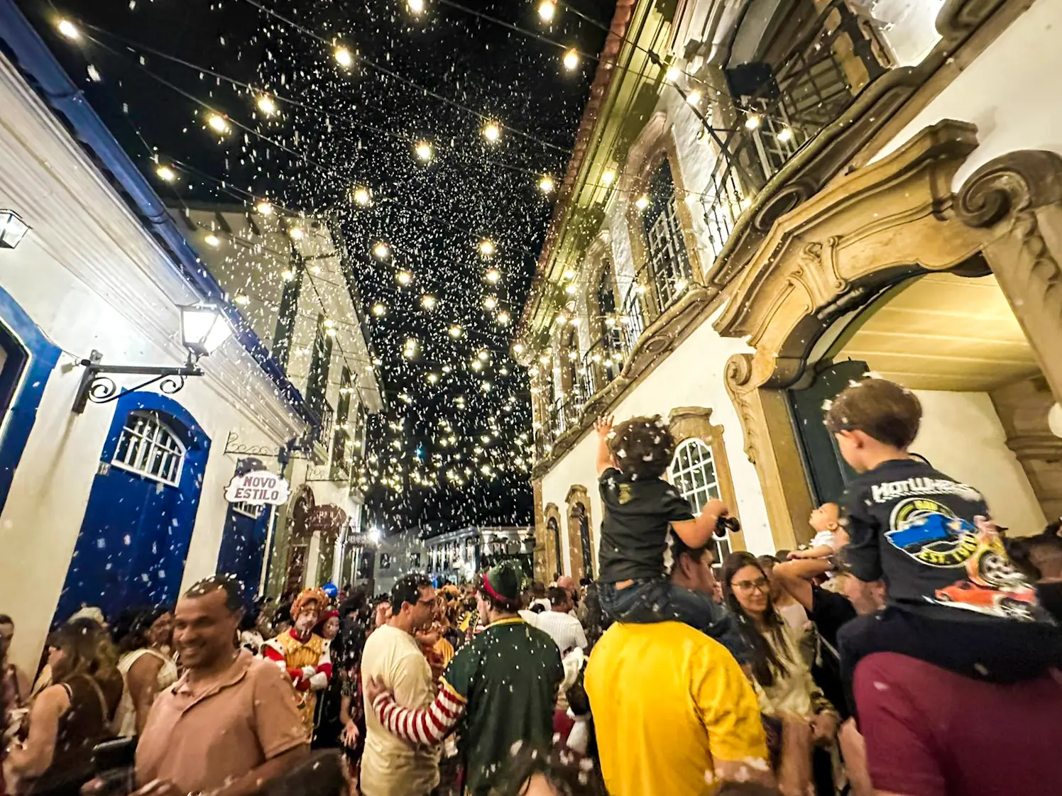 Natal dos Contos abre temporada natalina em Ouro Preto