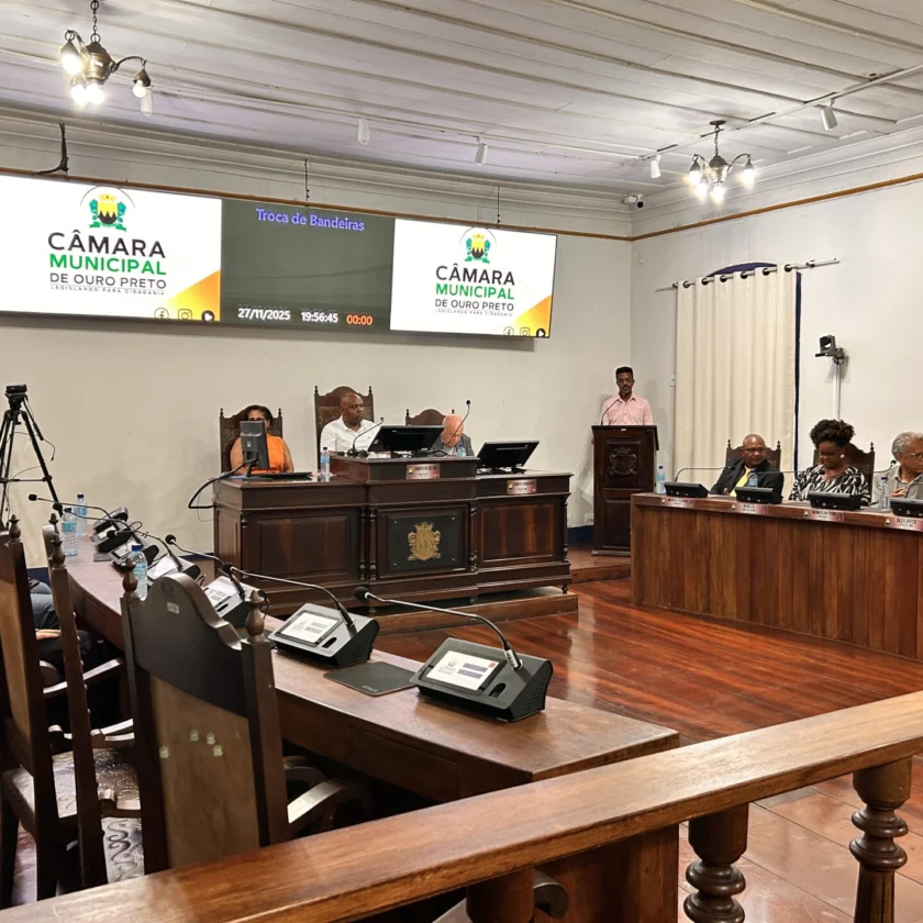 Ouro Preto celebra 20 anos da mudança de bandeira racista