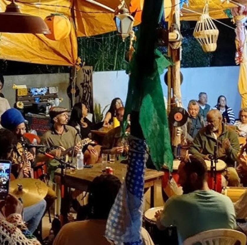 “Cantando Memórias” reúne música e homenagens neste sábado