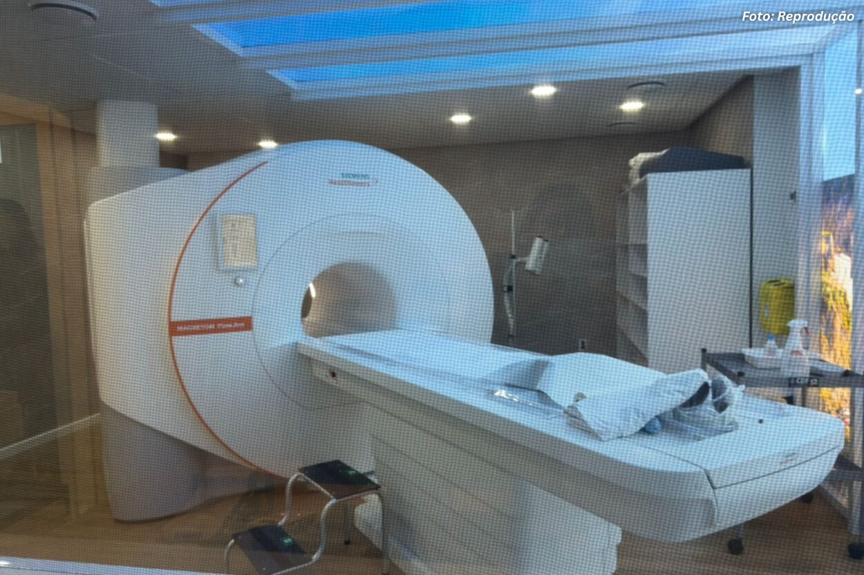 Mariana realiza primeira ressonância magnética pelo SUS