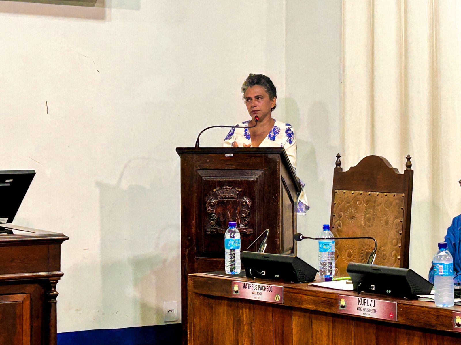 Paciente busca socorro na Câmara de Ouro Preto após erros no transporte da saúde