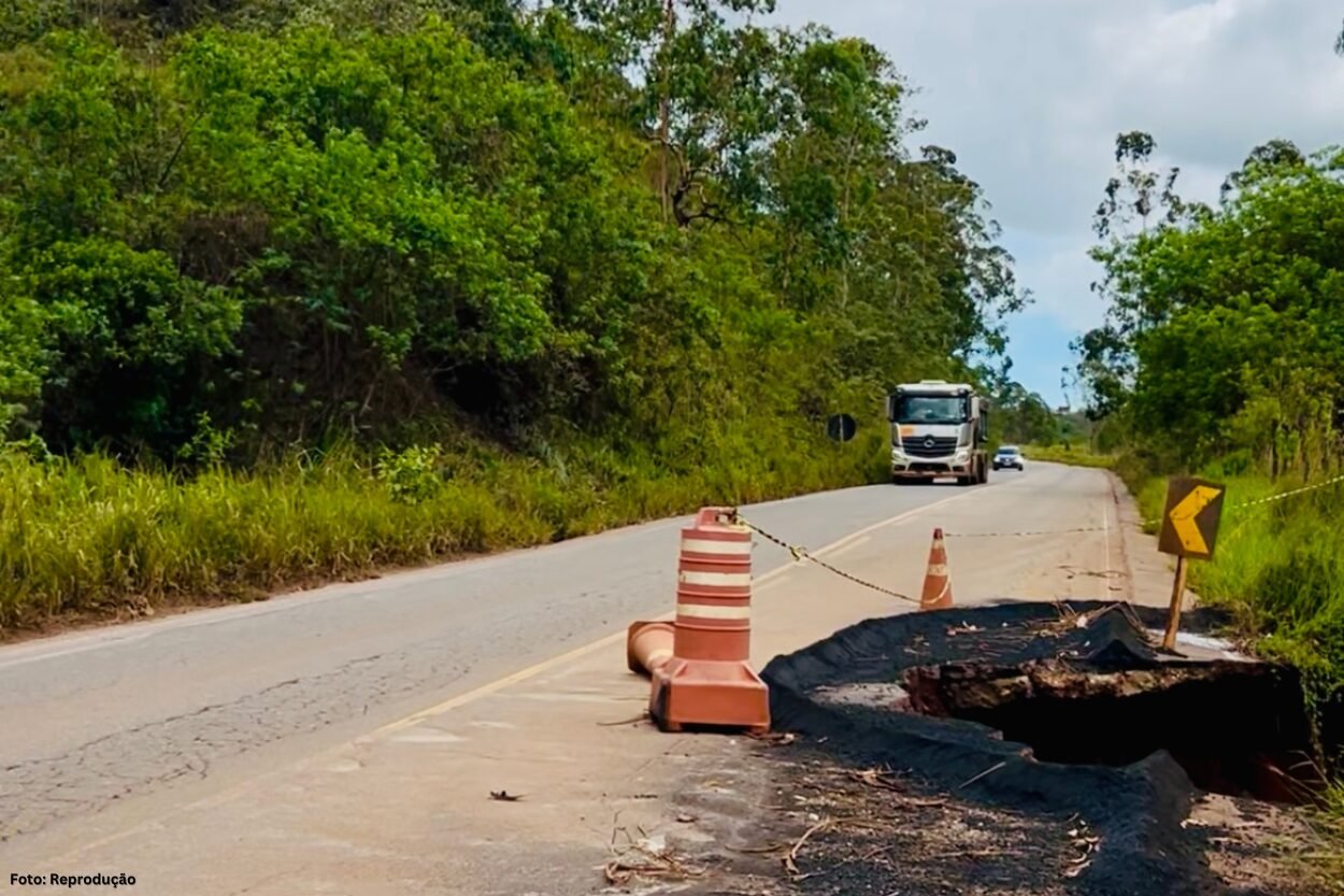 Erosão provoca interdição parcial da MG-129 em Ouro Preto