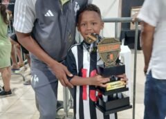 Família organiza rifa para apoiar atleta mirim destaque no Atlético-MG