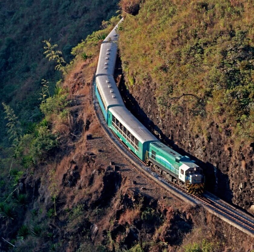 Prefeito anuncia possível retorno do Trem da Vale em 2027