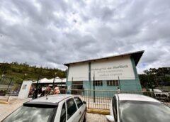 Mariana recebe Selo Ouro na Educação e destaca avanço na alfabetização