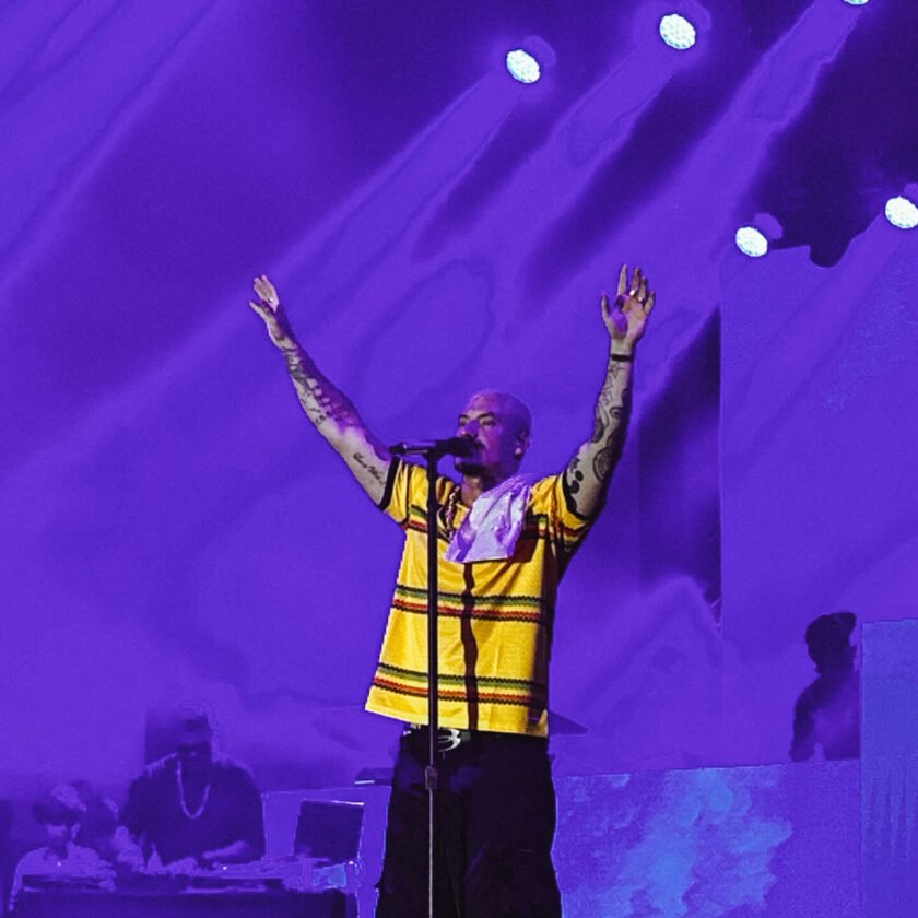 Com Ret no comando, Cabrobró reúne 6 mil pessoas no domingo de Carnaval