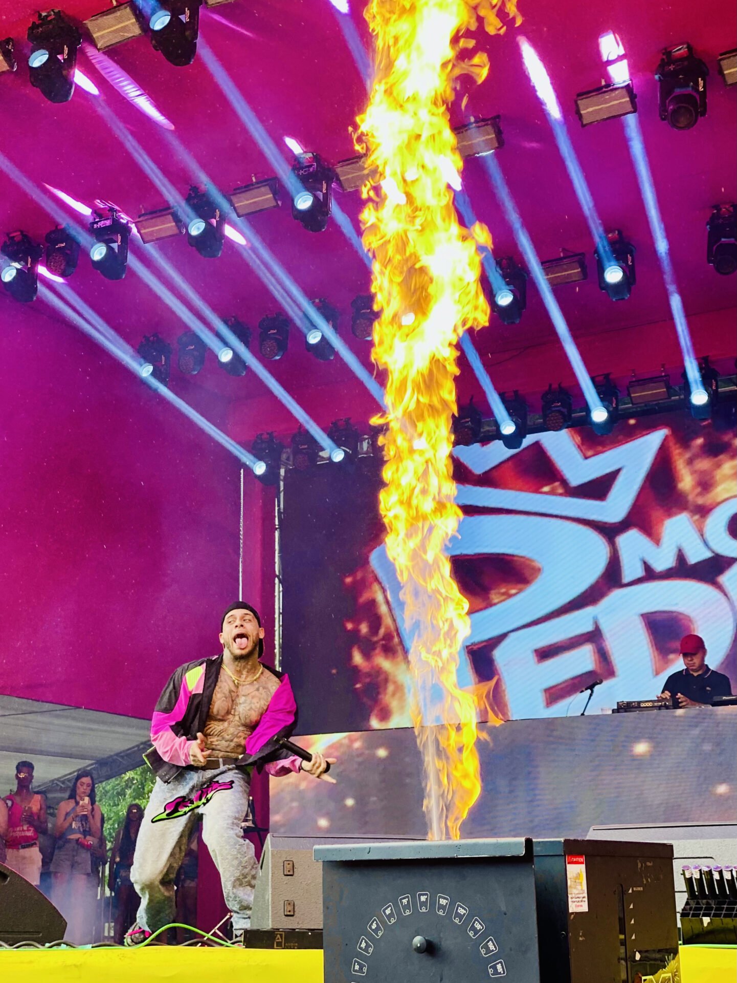 Bloco Chapado encerra Carnaval universitário com Luísa Sonza e MC Pedrinho em Ouro Preto