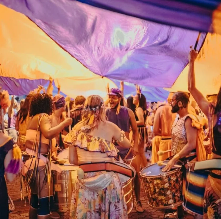 Bloco URUCUM reage a críticas sobre manifestações artísticas em Itabirito