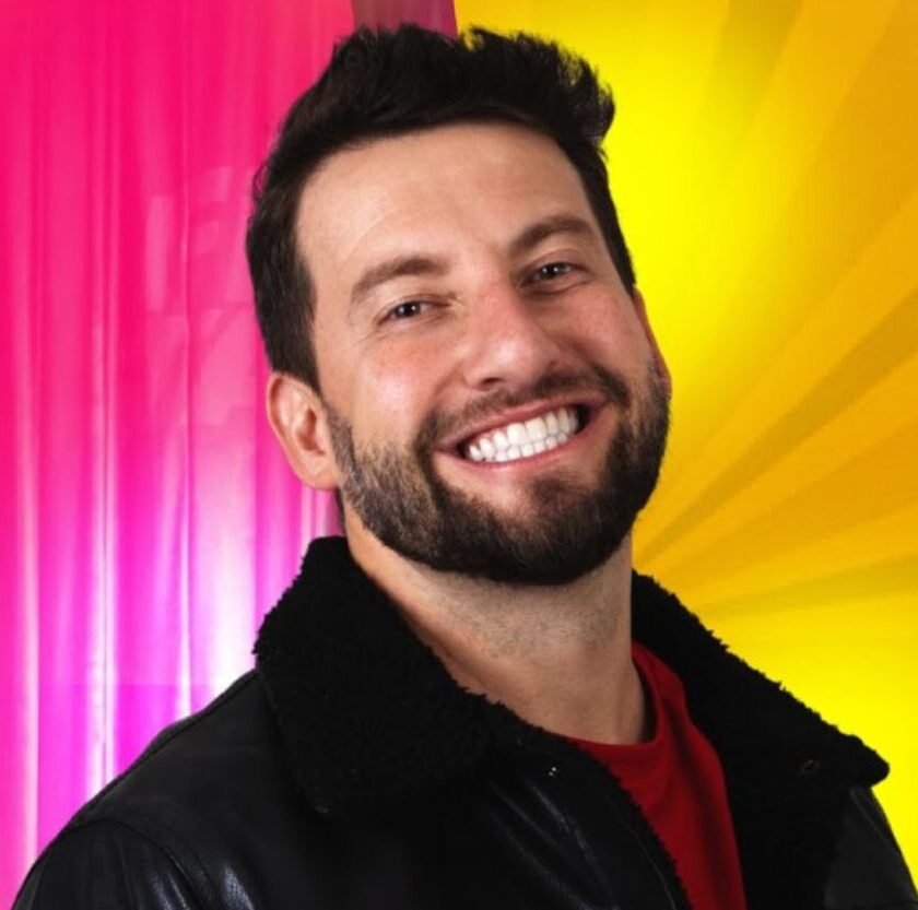 Eros Prado, do Pagode da Ofensa, apresenta “A Quinta Série Venceu” em Mariana