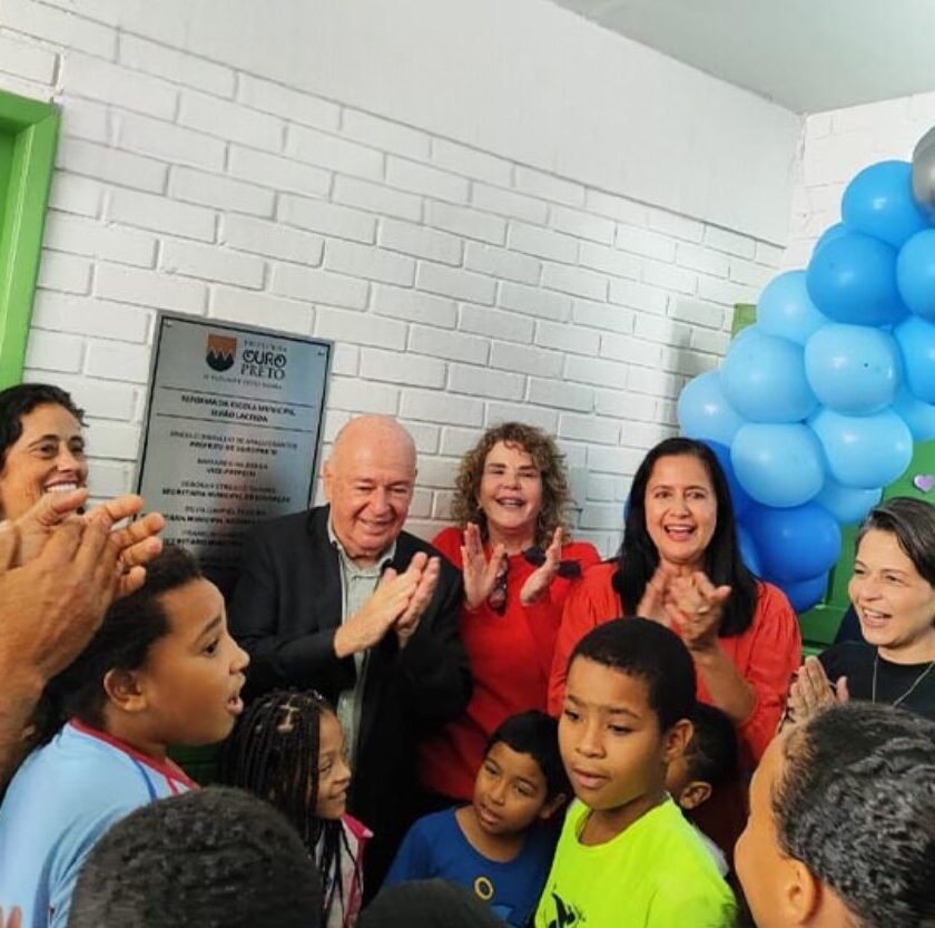 Reforma da Escola Municipal Simão Lacerda é entregue na Bauxita