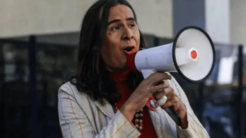 Duda Salabert apresenta PL para criminalizar 'red pill' no Brasil