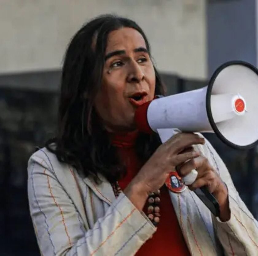 Duda Salabert apresenta PL para criminalizar 'red pill' no Brasil