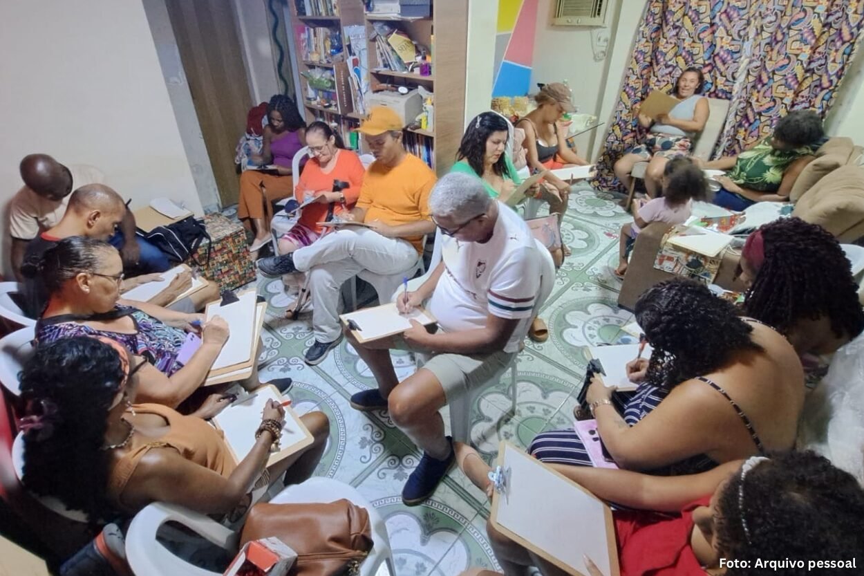 Clube literário de Realengo celebra dois anos de atividades