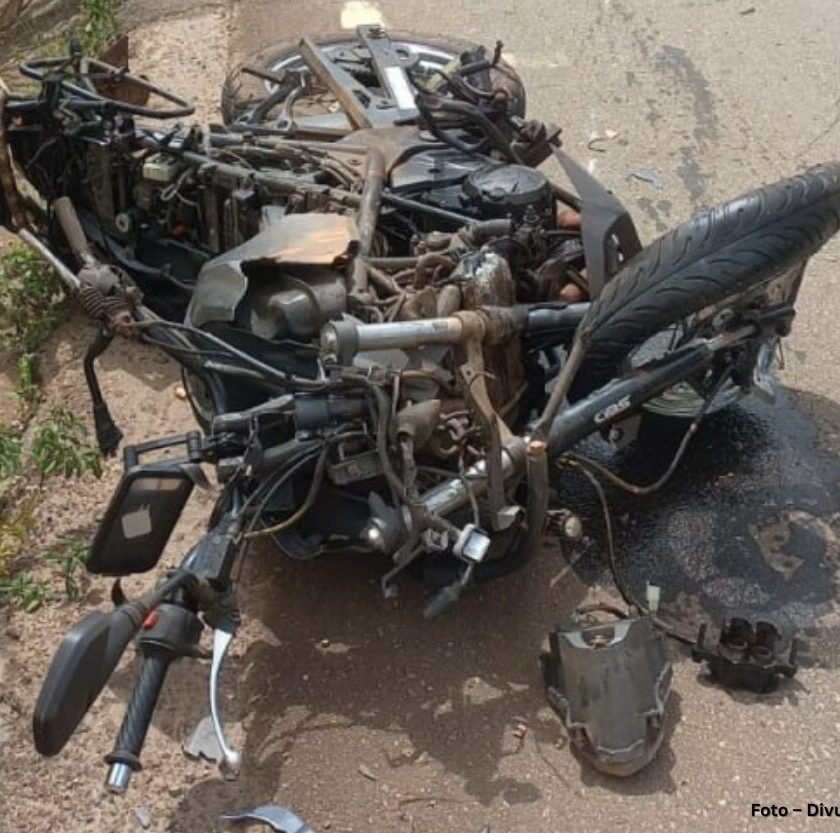 Motociclista fica gravemente ferido após colisão com carreta na BR-356, em Ouro Preto