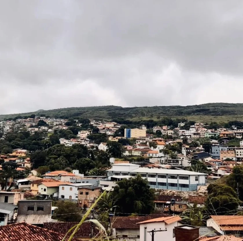 Moradores de Passagem de Mariana relatam falta d’água recorrente desde agosto