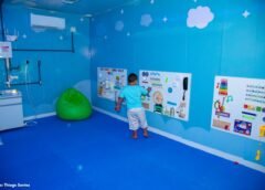 Juliano Duarte sanciona lei que garante prioridade para crianças neurodiversas e suas famílias