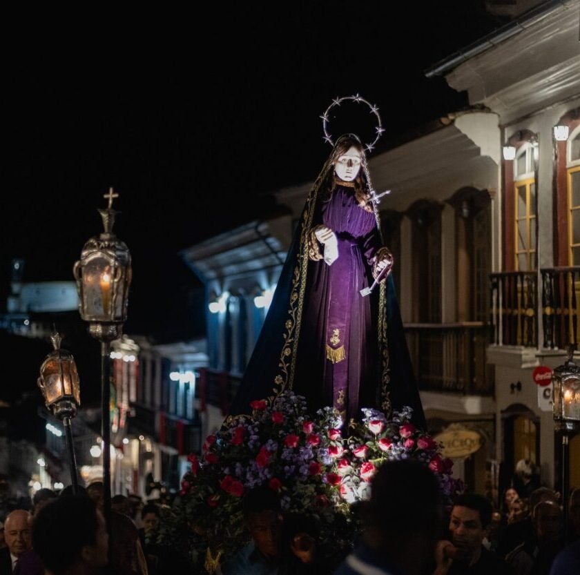 Fé e tradição marcam Procissão do Depósito de Nossa Senhora das Dores em Ouro Preto