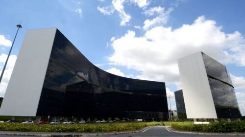 Saúde de Minas abre 380 vagas com salário de R$ 4,2 mil; prazo de inscrição entra na reta final