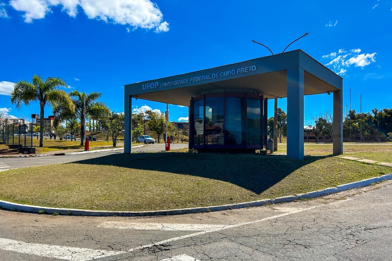 Greve na UFOP avança e pode suspender calendário acadêmico