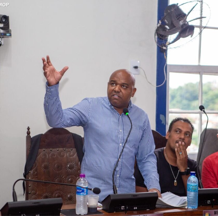 Alex Brito pede melhorias e paisagismo em cemitério de Ouro Preto